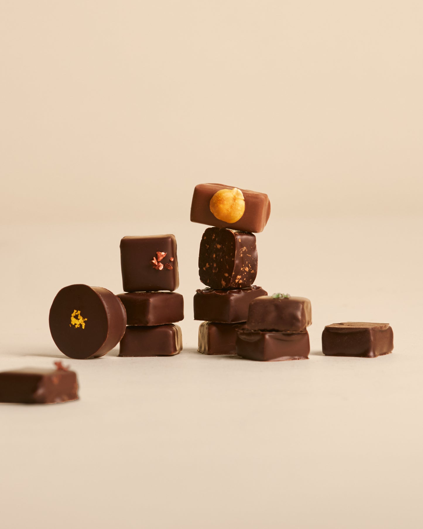 Les Chocolats Noirs (38 chocolates)